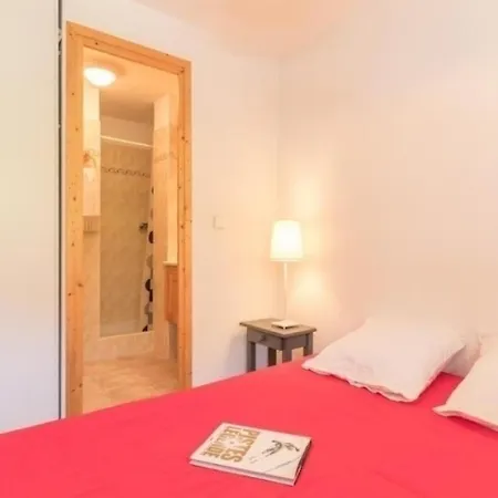 A Avec Casier A Ski, Garage En Option - 4 Personnes - Fr-1-330e-52 Apartment